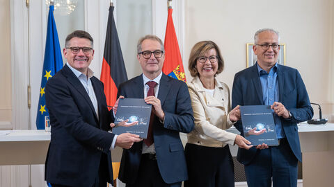 Zukunftsrat Wirtschaft stellt Abschlussbericht vor Zukunftsrat Wirtschaft stellt Abschlussbericht vor