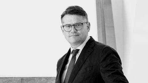 Porträt Boris Rhein schwarzweiß